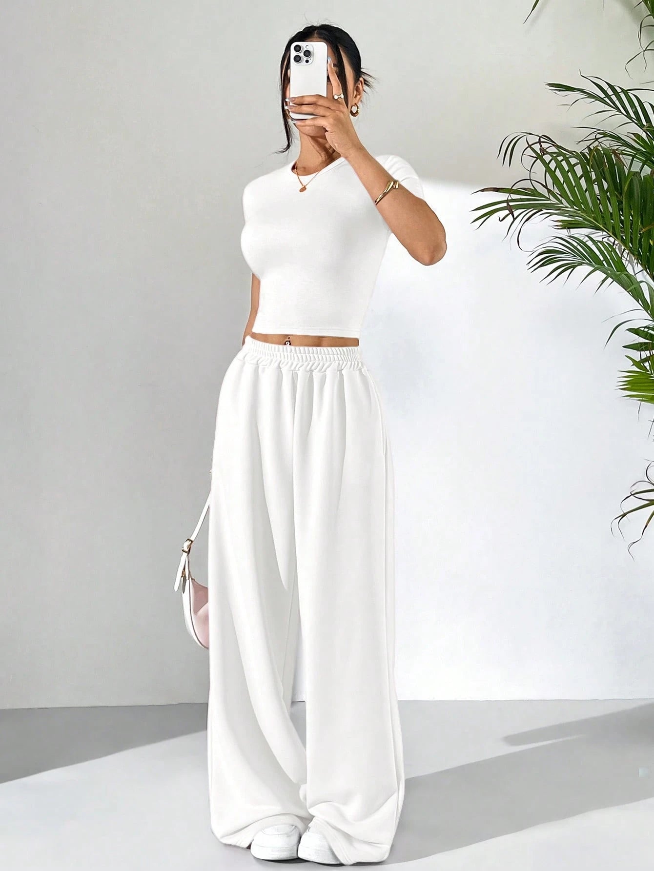 Ezwear 2Pcs/Set Summer White Tight Short Sleeve T-Shirt and Loose Sweatpants Casual Outfits